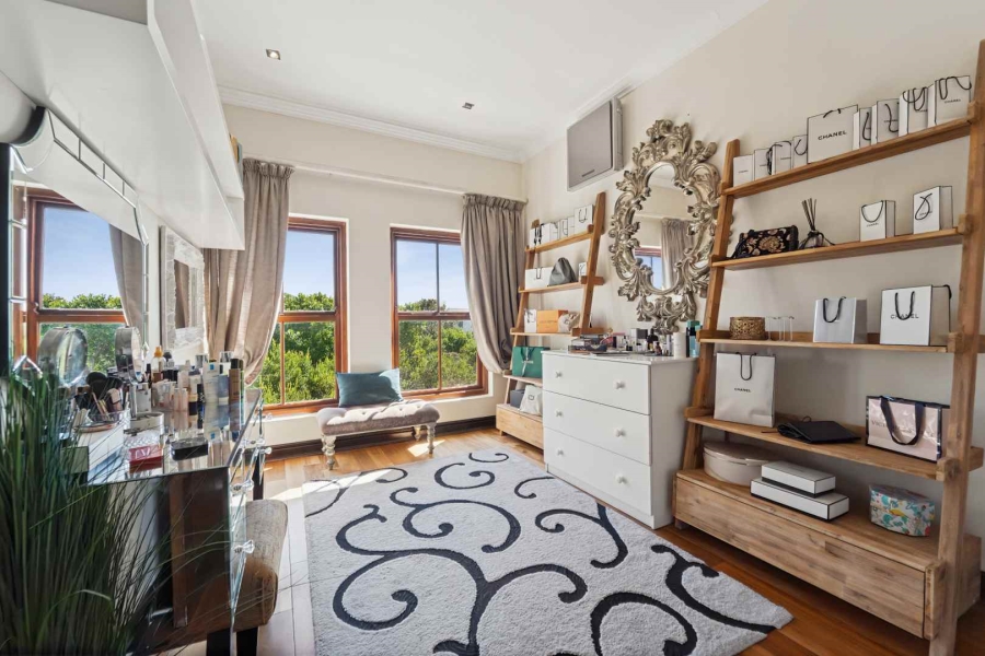 6 Bedroom Property for Sale in Atlantic Beach Golf Estate Western Cape